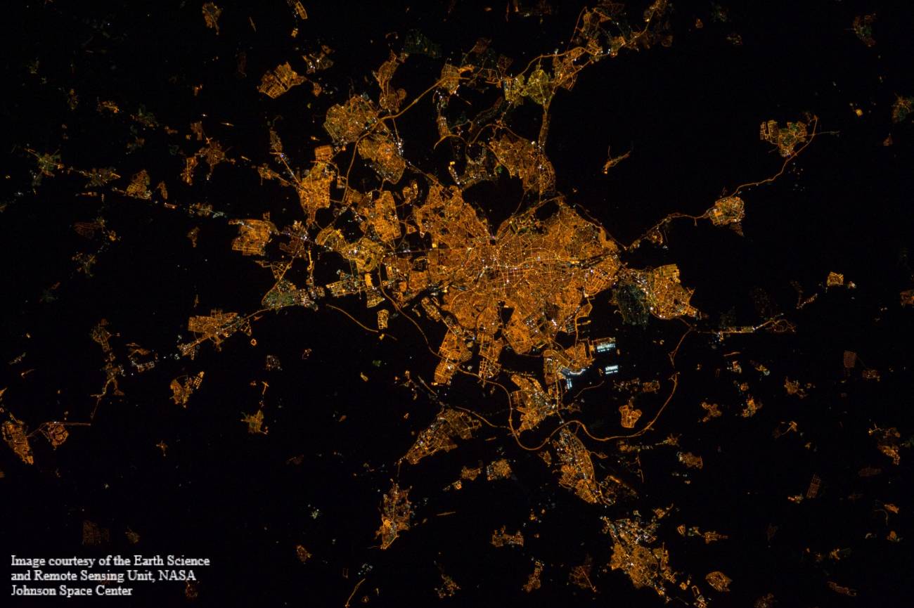 La exposición nocturna a la luz azul se asocia con un mayor riesgo de cáncer colorrectal