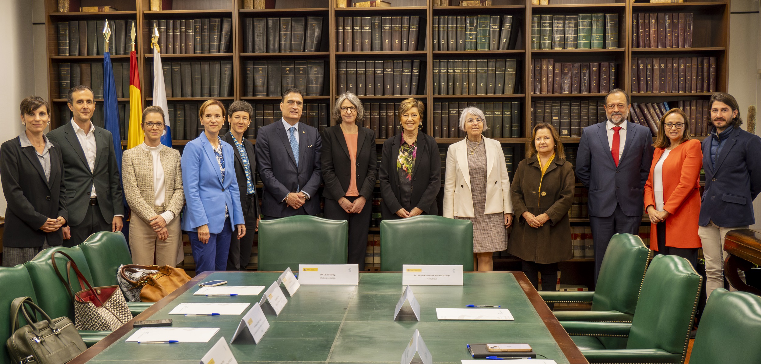 Presentan el Proyecto MePRAM en la visita al ISCIII de responsables de la Sanidad de Suiza