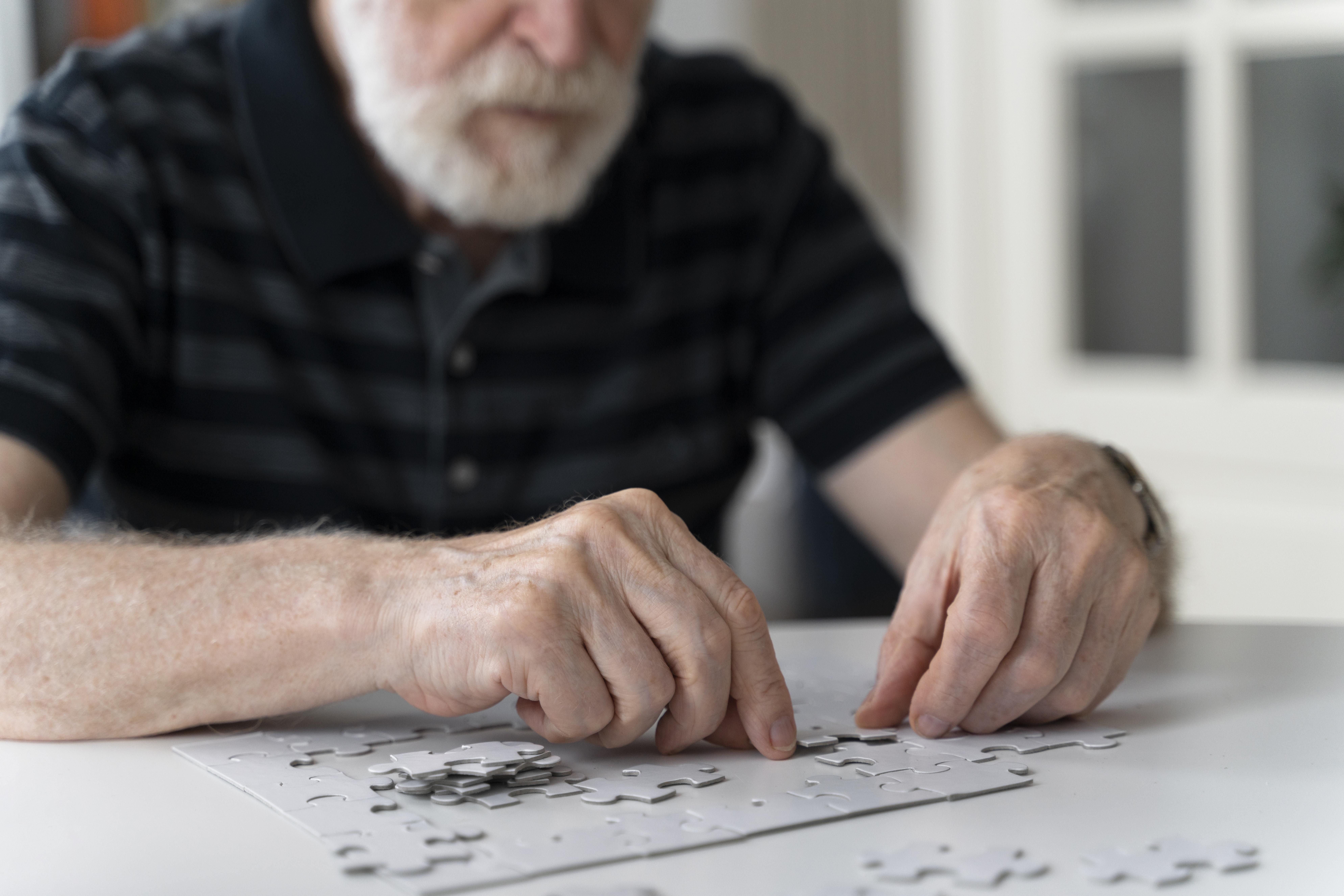 Retos de la investigación en Alzheimer: mejorar el diagnóstico precoz y facilitar el acceso a los nuevos medicamentos