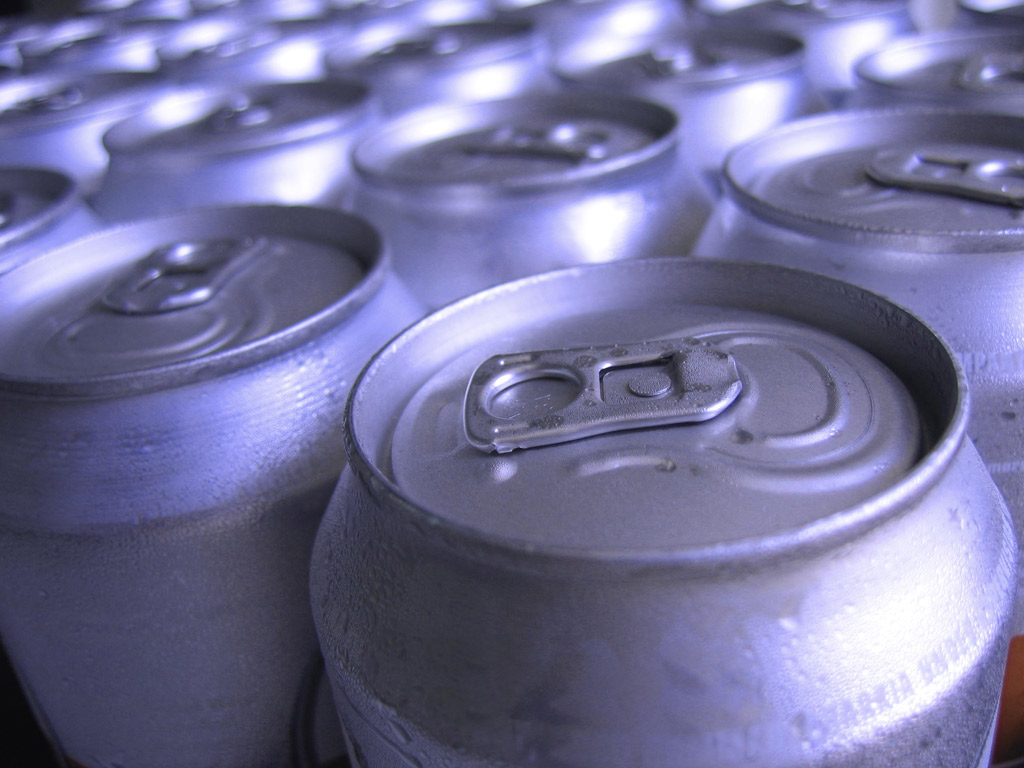 Bebidas energéticas: "manejar con cuidado"
