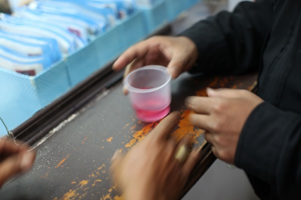 El tratamiento con metadona reduce hasta tres veces el número de muertes por opiáceos
